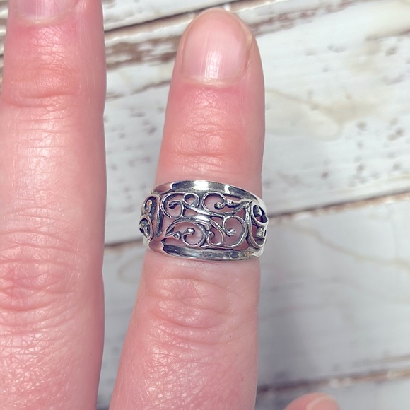 Premier designs great shape 925 sterling silver scroll jewelry ring size 7 - Picture 2 of 5